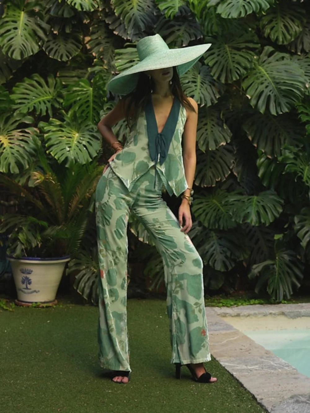 Claw the Label La Piazza Set NWT Green Floral Silk Pant Set Wedding Guest Resort - Picture 3 of 16